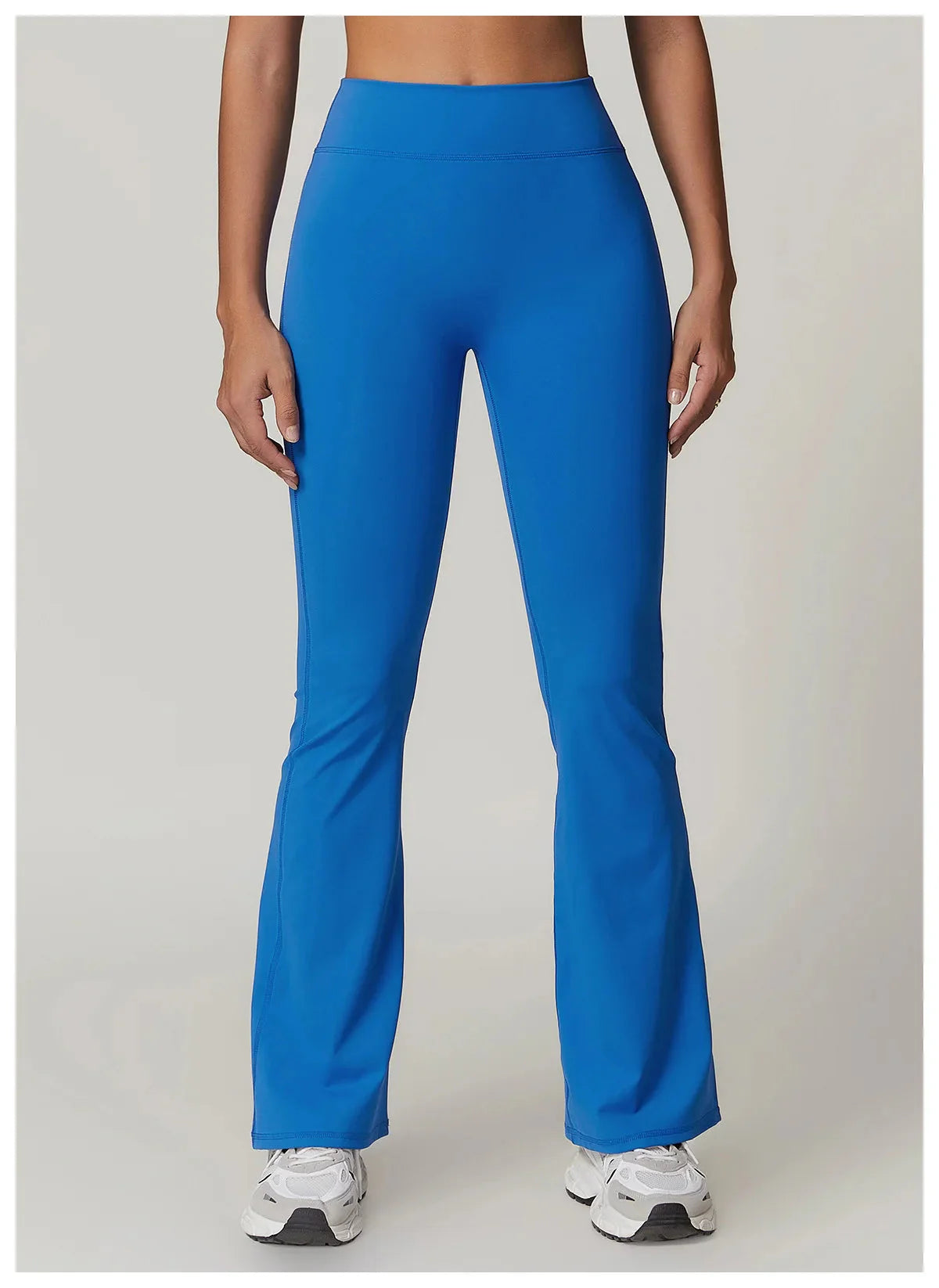Launa | Vital edge Flared Pocket Leggings