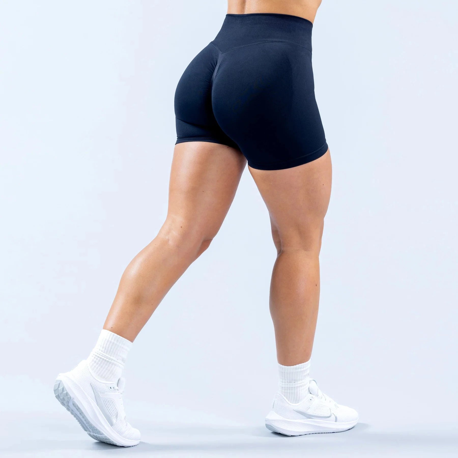 Launa | Vital Essentials short