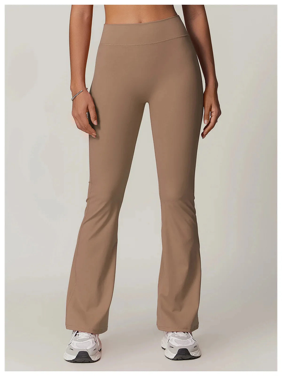 Launa | Vital edge Flared Pocket Leggings