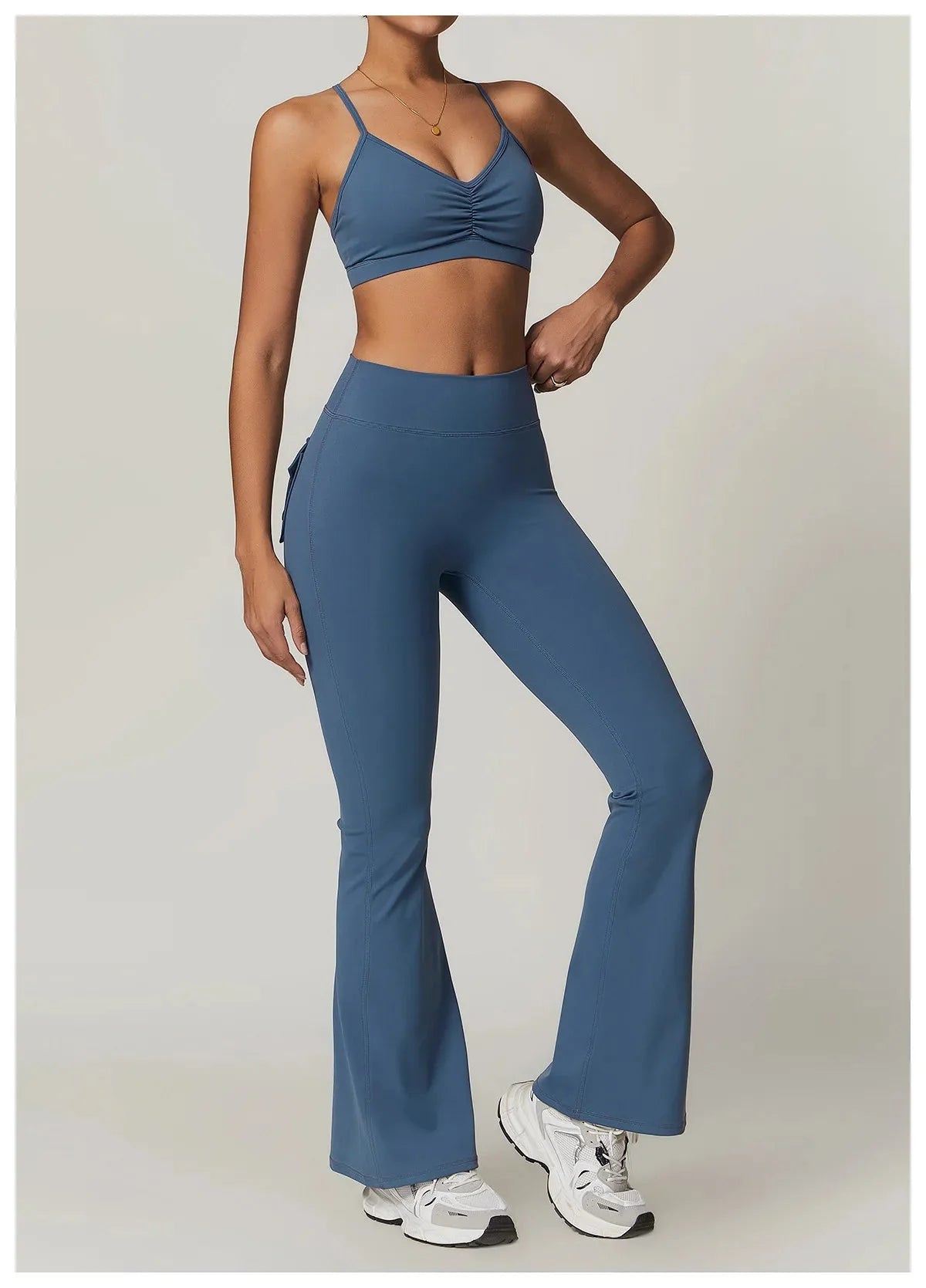 Launa | Vital edge Flared Pocket Leggings